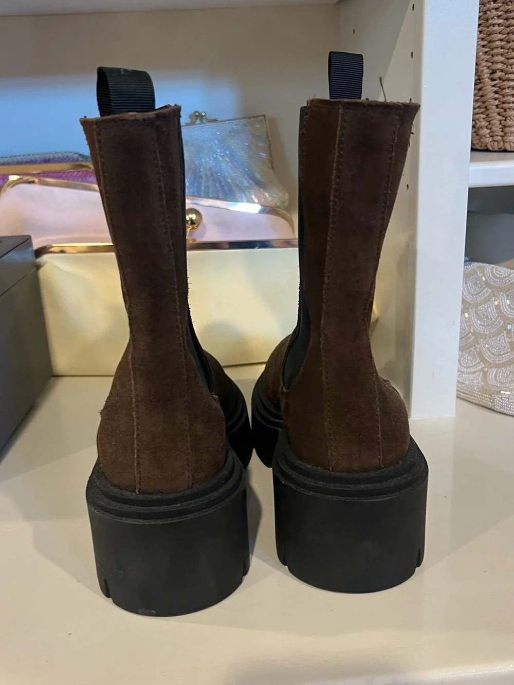 Steve Madden Wisteria Brown Suede Chelsea Lug Boots 100% leather